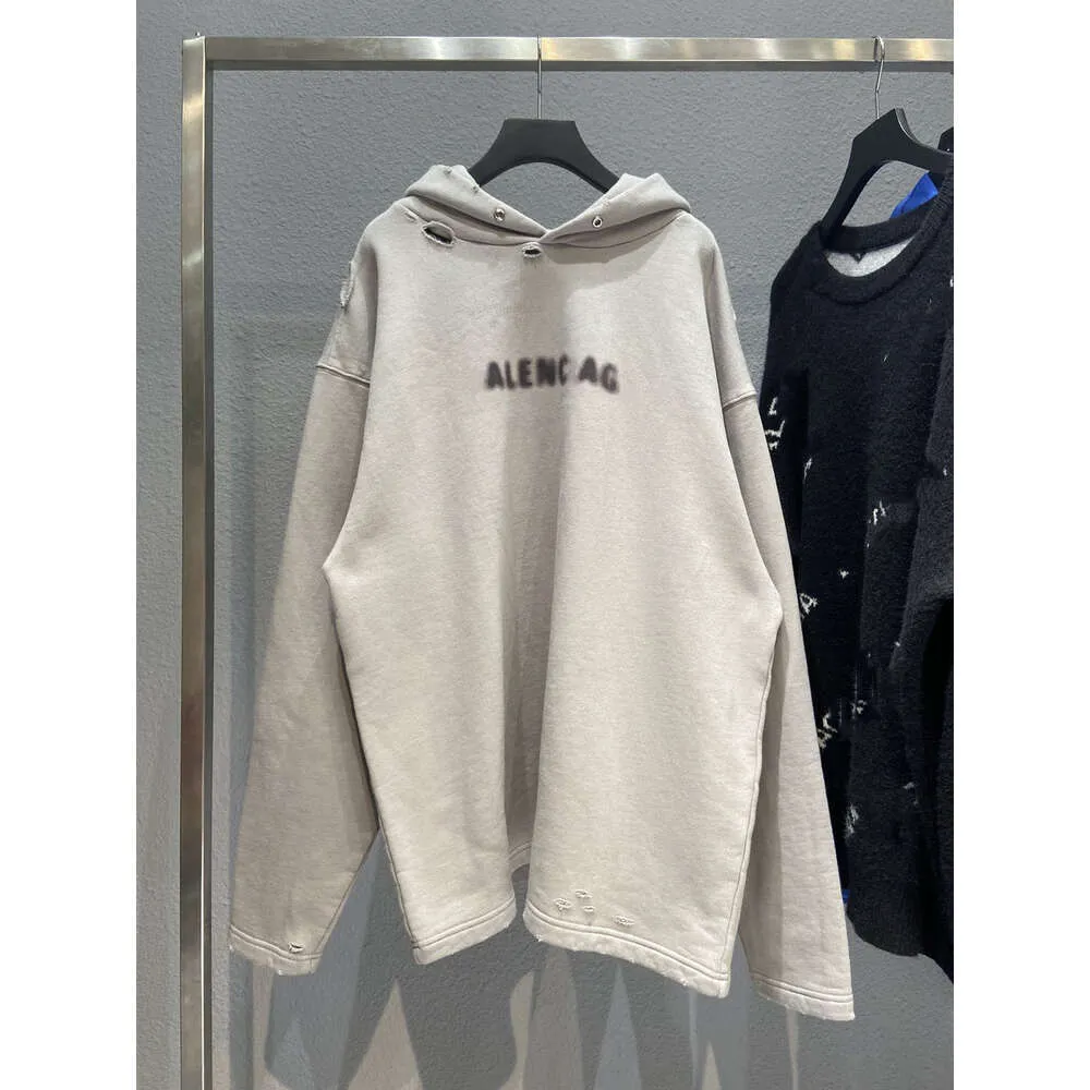 Mens Designer Hoodie Balencigs Moda Hoodies Hoody Mens Suéteres Versão de Alta Qualidade Letra Fuzzy Fleece Chapéu Tecido Tingido Algodão Puro Lavagem Desgastada Buracos Suor VIQA