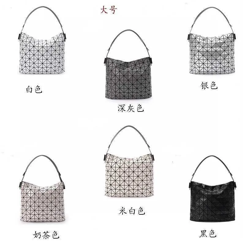 Designer tassen voor vrouwen opruiming Verkoop Mat met handheld Splited Diamond Grid Bag Shiny Sheet Single Shoulder Original Factory Dames Maat Onderarm Dumplings