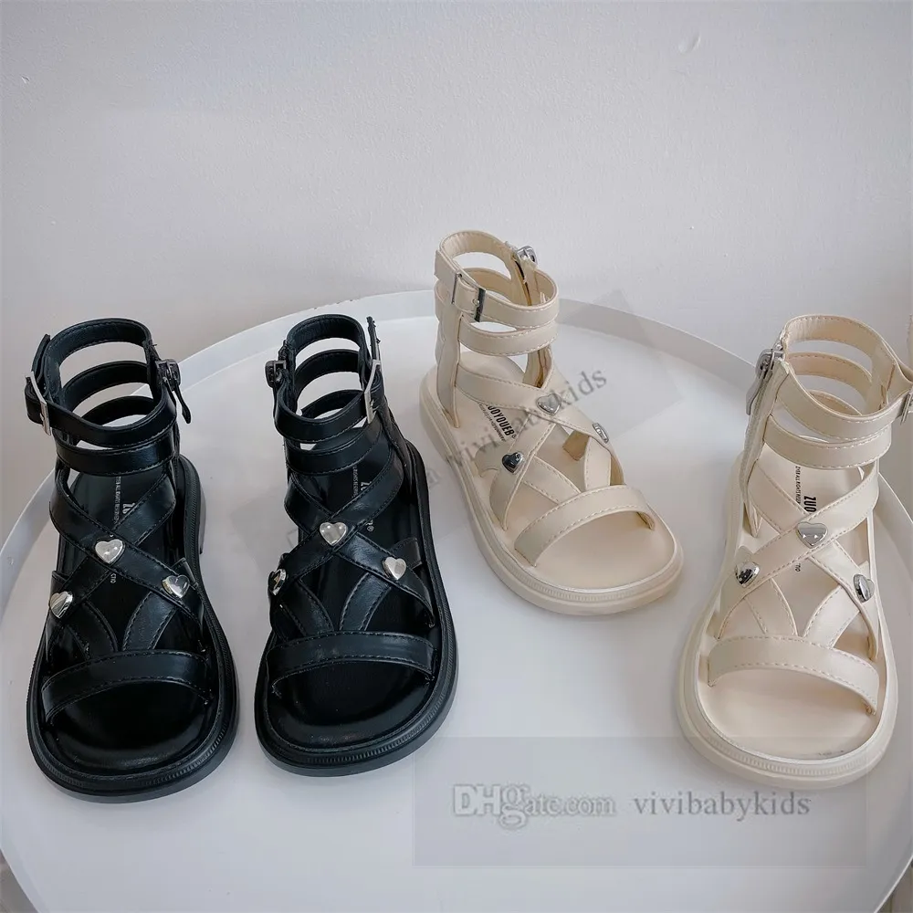 Kinder lieben Herz Nieten Sandalen Sommer Mädchen weichen Boden rutschfeste Strand Prinzessin Schuhe Mode High Top Mädchen römische Sandalen Z7453