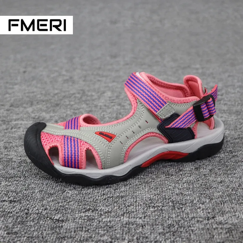 Baotou sandals female pregnant women summer outdoor antiskid soft soled river tracing sports flat bottomed beach shoes 240318