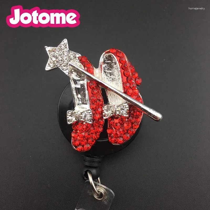 Broches 50/100 pcs/lot vente en gros saint valentin strass rouge talons hauts chaussure ID porte-Badge bobine