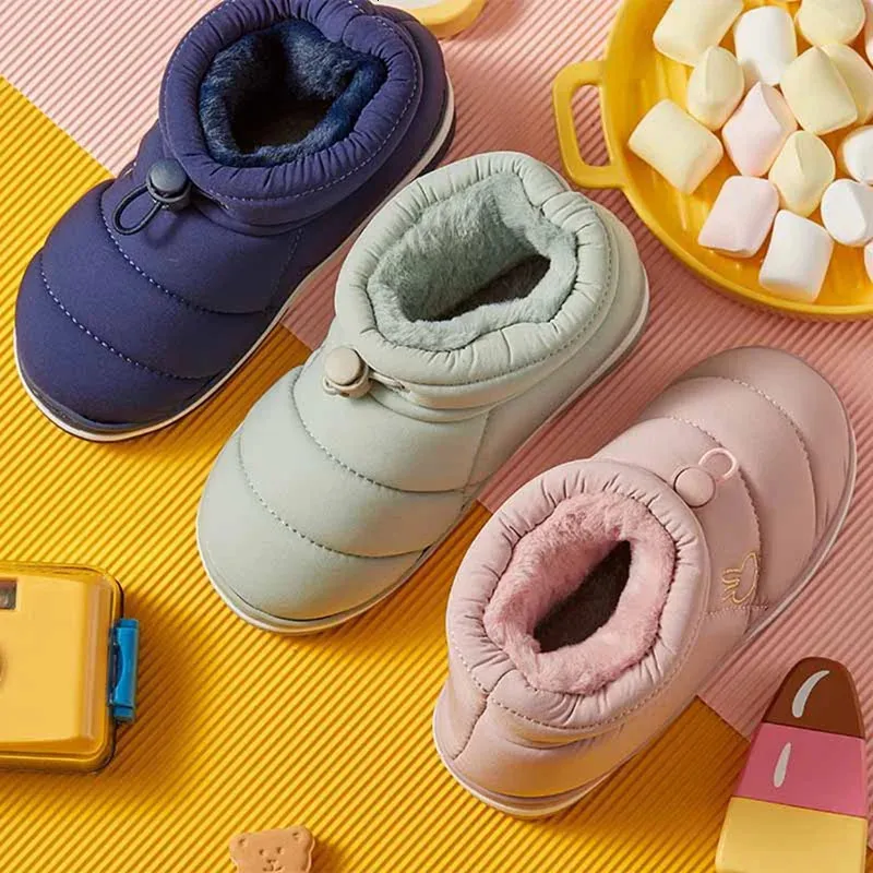 Winterkinder Kinder Jungen Mädchen Winter Pantoffeln Solides nicht rutsches Haus im Innenschuhschuhe warme Kinderbaby Schlafzimmer Schuhe Pantoffeln 240322