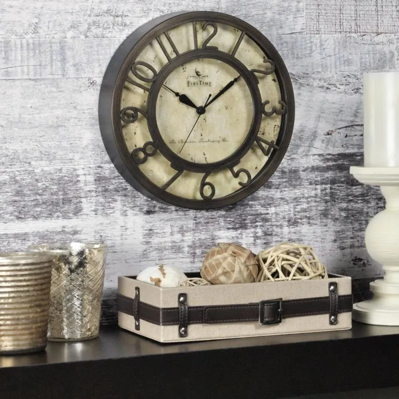 Настенные часы Часы с поднятым номером Традиционные аналоговые Специальный дизайн Тихие Прочные долговечные Полезные украшения для гостиной 2024 Красота