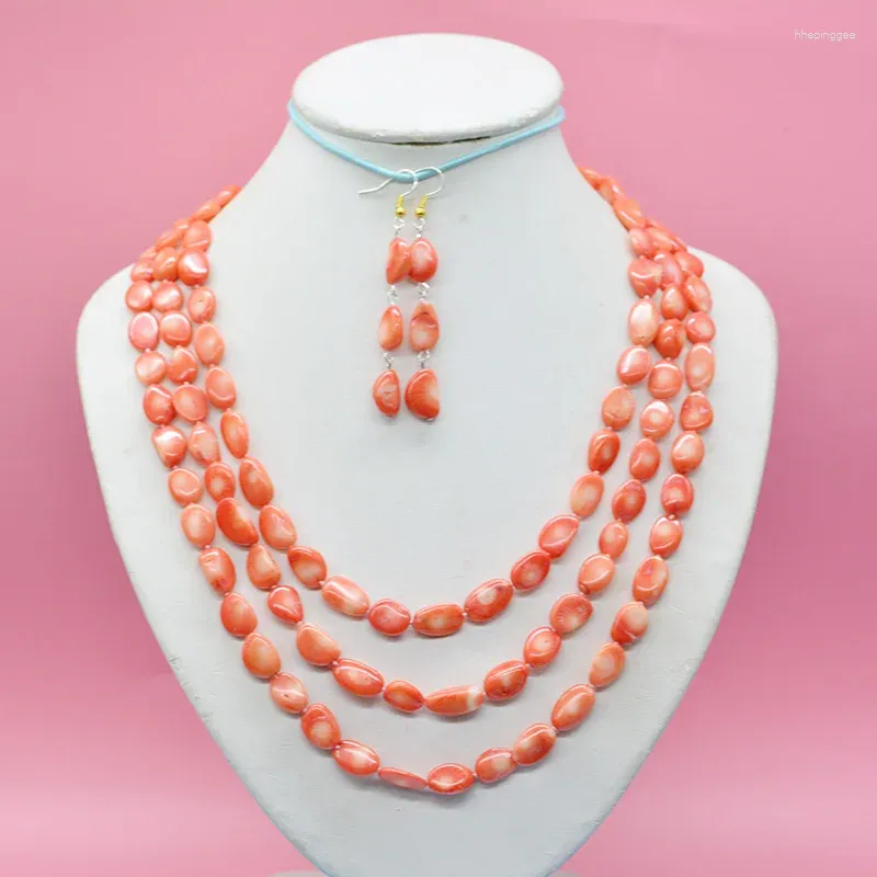 Ketting Oorbellen Set Uniek.Bedel 3 rijen natuurlijke oranje onregelmatige koraalketting.Oorbellen set.De meest klassieke bruidsjuwelen