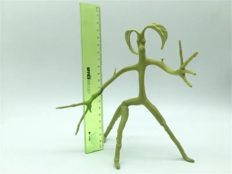 Pickett Bendable Bowtruckle Flexible Toy from Fantastic Beasts 2