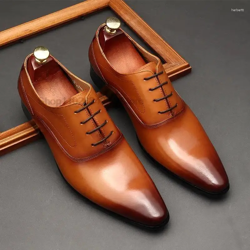 Scarpe eleganti da uomo in stile italiano Oxford in vera pelle fatte a mano da uomo nere e marroni con lacci per matrimonio, ufficio, affari, calzature formali