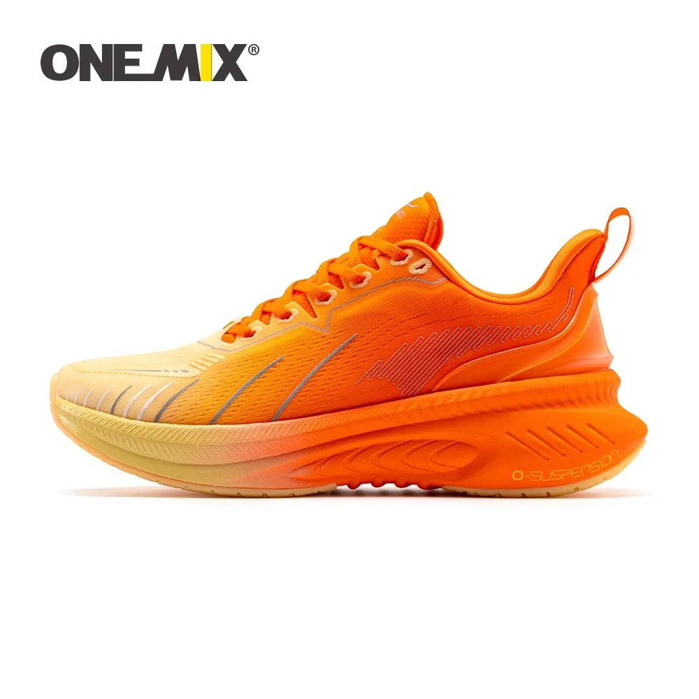 Stövlar Onemix 2022 Nya löparskor för man Athletic Training Sportskor utomhus Nonslip Wearresistenta Walking Sneakers för män