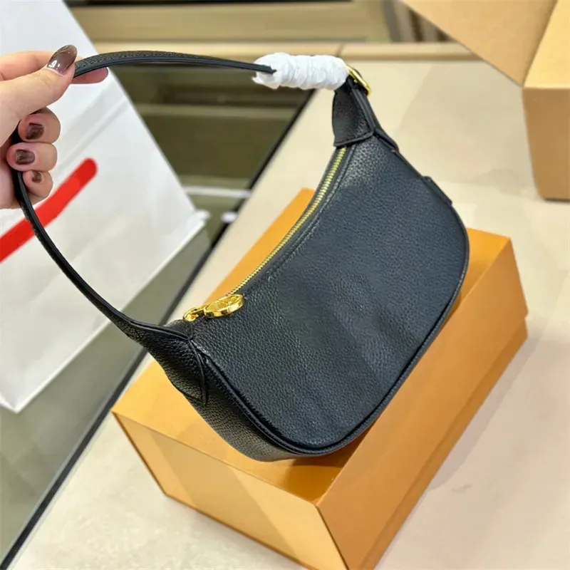 Sacs à bandouliers Femme sacs à main luxurys Designers Mini Moon Lames Hobo Paquet de sous-bras polyvalent