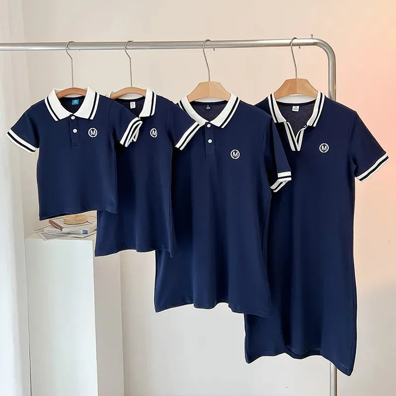 Abbigliamento genitore-figlio Abbigliamento per bambini Blu Plolo Abito a maniche corte Vestiti per bambini Bambino Mamma Papà Ragazze Ragazzi Famiglia Match Cotone 240323