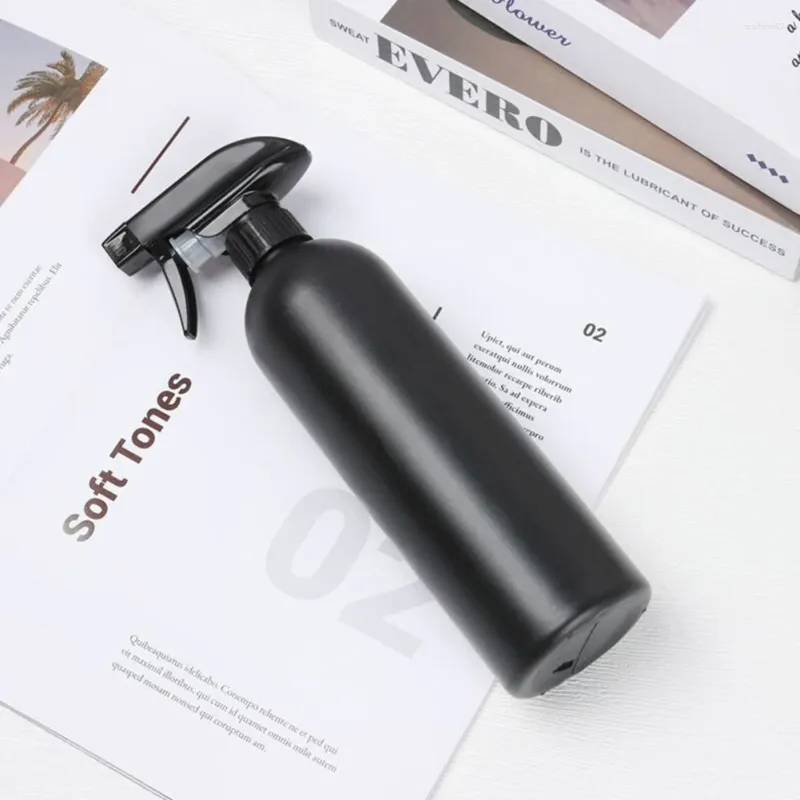 Flüssigseifenspender Plastikflasche Spray Friseur Multifunktions-PE-Wassersprüher 1 Stück 500 ml Schwarz für Friseursalon