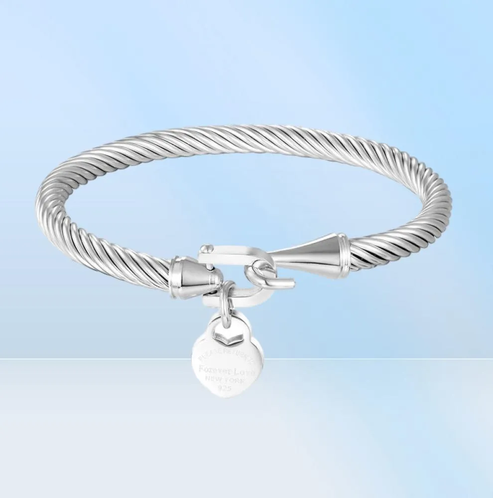 Bangle Design Clássico Gancho Punhos Pendurar Pêssego Coração Charme Pulseiras Para Mulheres Cabo De Aço Inoxidável Jóias Amor Pulsera Gift3292629