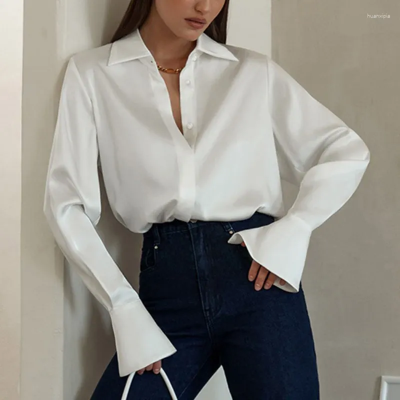 Blouses pour femmes Automne Lâche Casual Satin Femmes Blouse Mode Soie Bureau Dame Chemise Blanche À Manches Longues Solide Tops Vêtements Élégants 28697