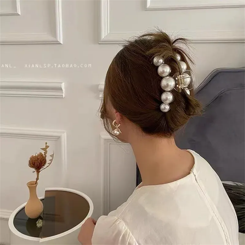 Large Acrylic Pearl Hair Claw Clips for Women, Big Size Hair  display picture 2