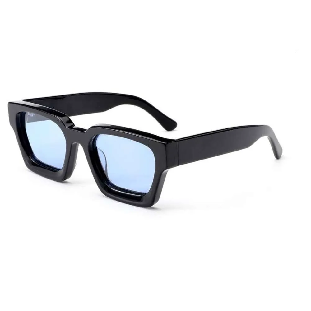 Fashionable Square Classic Black UV Resistant Holiday Solglasögon för män och kvinnor, personliga sammankomster, drivande solglasögon