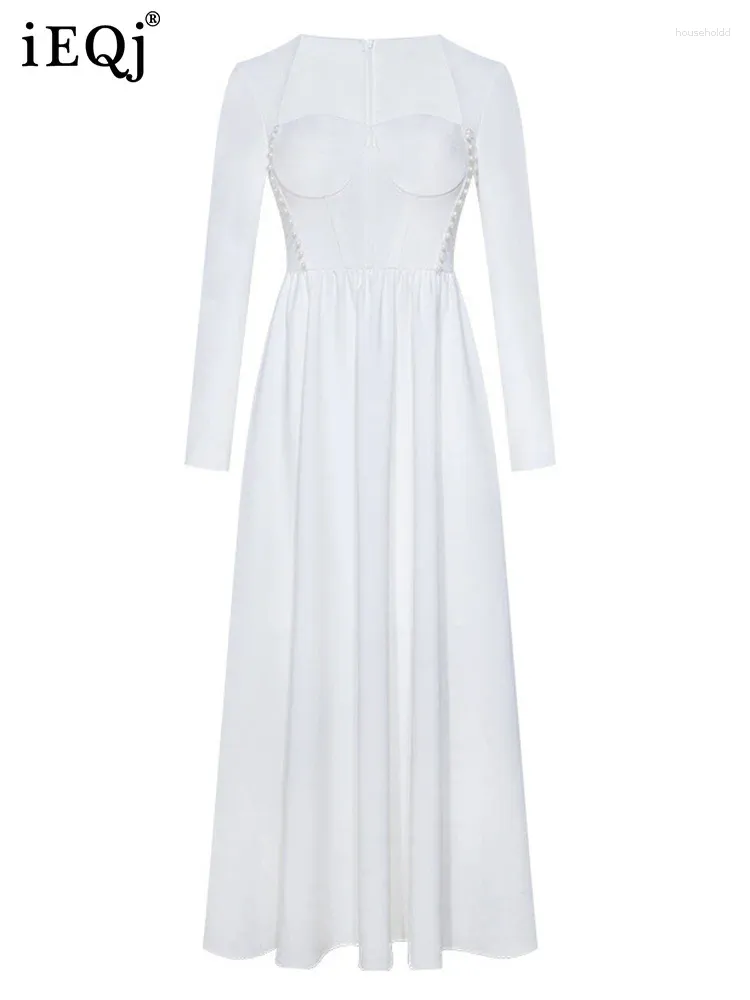 Robes décontractées Robe blanche de luxe pour femmes Perles épissées taille haute manches carrées A-ligne longue mince élégante 2024 3WQ6356