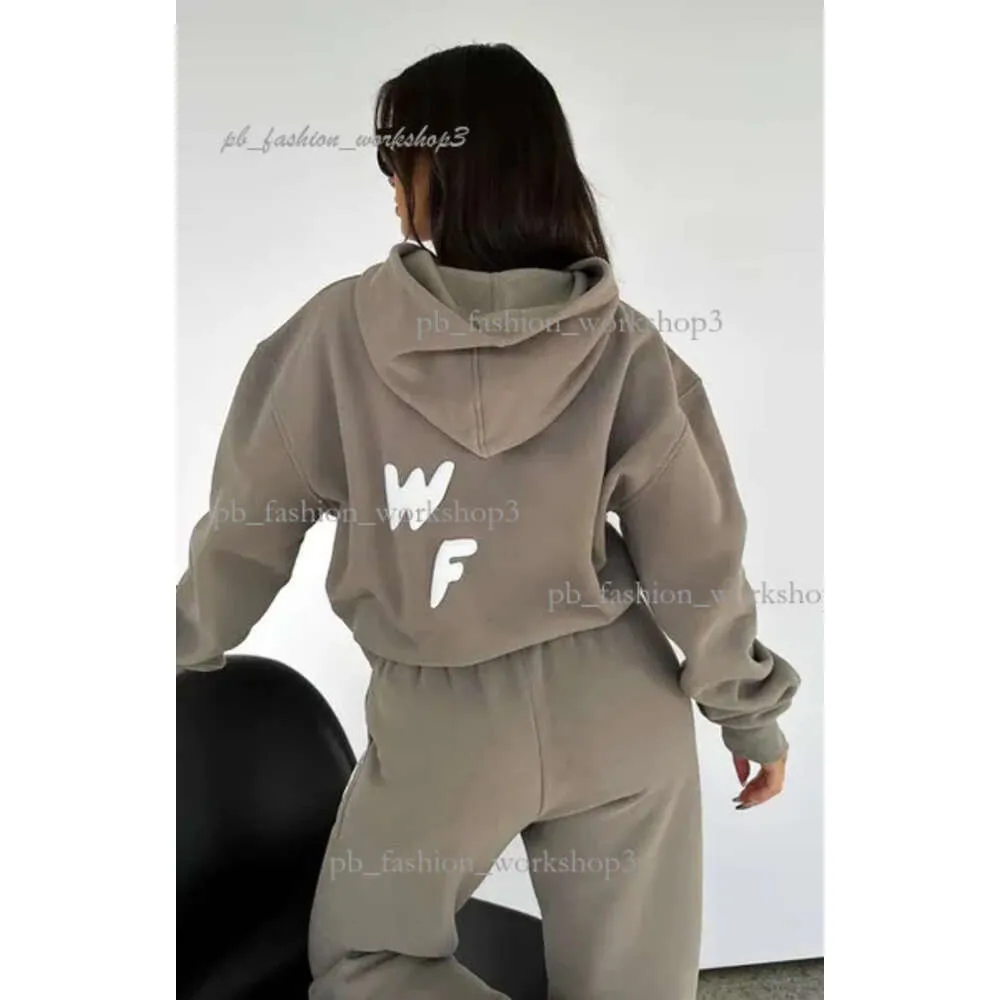 White Foxx Hoodie Tracksuit Set Clothing Set Women Spring Autumn Winter New Hoodie Set Fashionable Sporty Long Sleeved Pullover Hooded 622