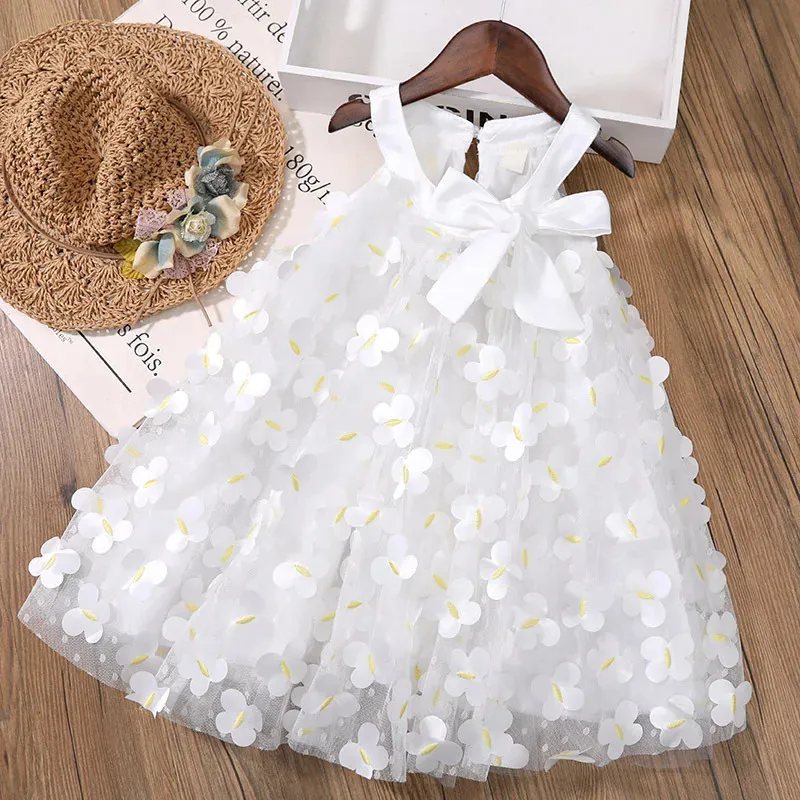 3D Butterfly Hanging Dress for Children and Girls 2023 Summer Fashion Baby Girl Fashion White Princess Sleeveless Dress 240402