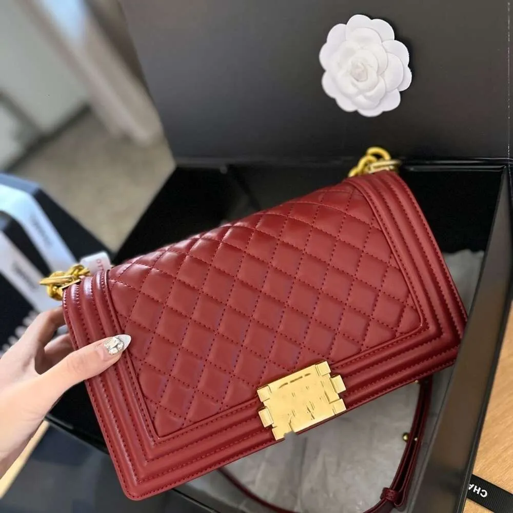 Designer Women Bag Le Boy Chenel Classic Spicy Mom Bag Crossbody Bag Fashionable Chain Bag Wind Caviar Cowhide Shoulder Bag