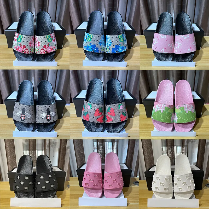 Modedesigner sandaler män kvinnor blommor djurtryck glider röd blå rosa svarta molnbottnar tofflor platt gummi mulor flip flops strandskor loafers skjutreglage