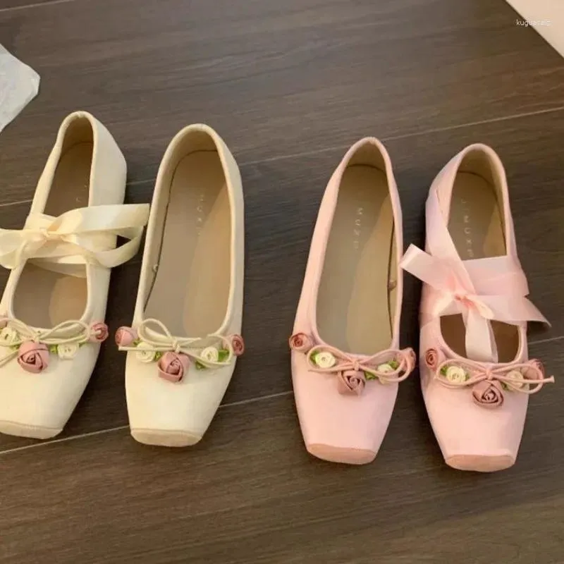 Sapatos casuais clássico seda ballet lace up mulheres dedo do pé quadrado bowtie e rosa flor apartamentos elegante dia dos namorados