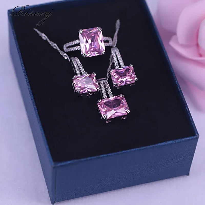 Colliers Boucles d'oreilles Anneau Collier Set Couleur Sier pour femmes Square Dubaï Style pour les femmes Best Bridal / Party / Engagement / Anniversary