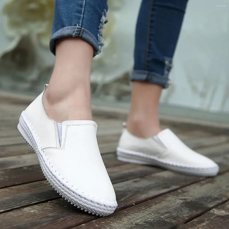 Casual Shoes Women's Set Of Feet Leather White Autumn 2024 Students Korean Leisure All-match Peas Soft Bottom Loafers