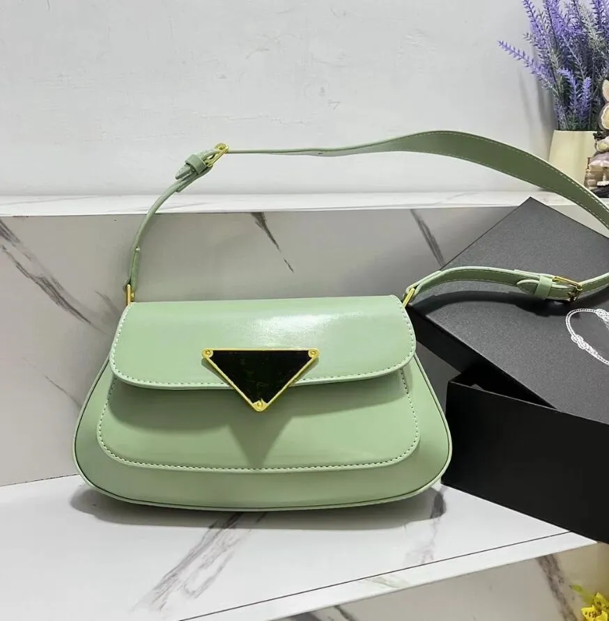 2024 Hoge kwaliteit Nieuwe damesmode Zadel Nieuwe vrouwen kleine schoudertas Hoge kwaliteit effen PU leer Skew Dames luxe Messenger Bag