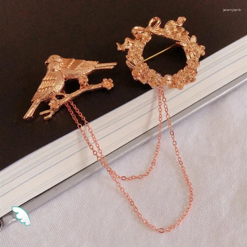 Broches pour Couple, couronne d'oiseaux, chaîne en métal, broche féminine japonaise, accessoires