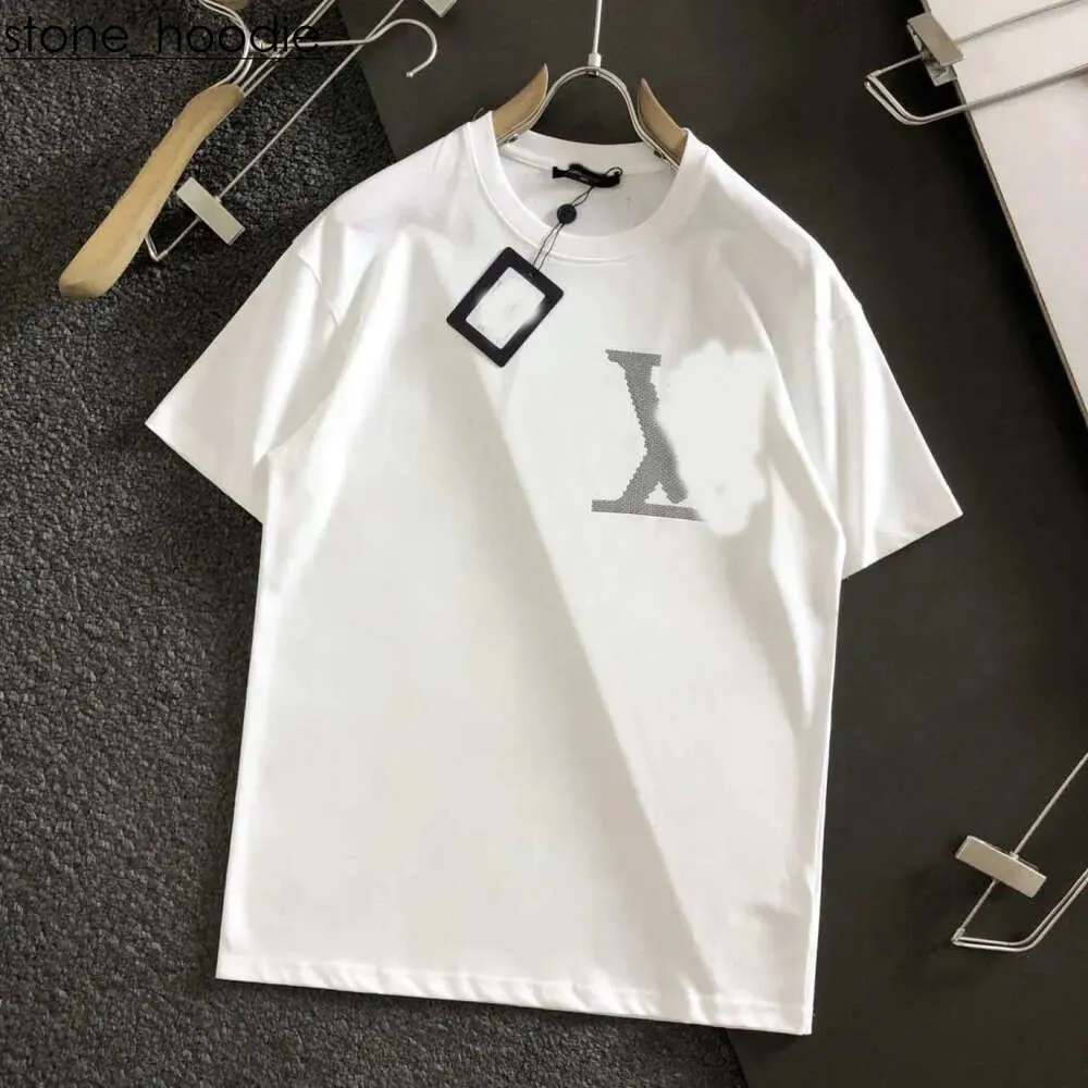 Louies Vuttion Luxury Fashion Brand Designer T-shirt Mens T-shirt High Quality Coton Lettre imprimé Femmes courtes Short Louies Shirt décontracté Vuttion Soft