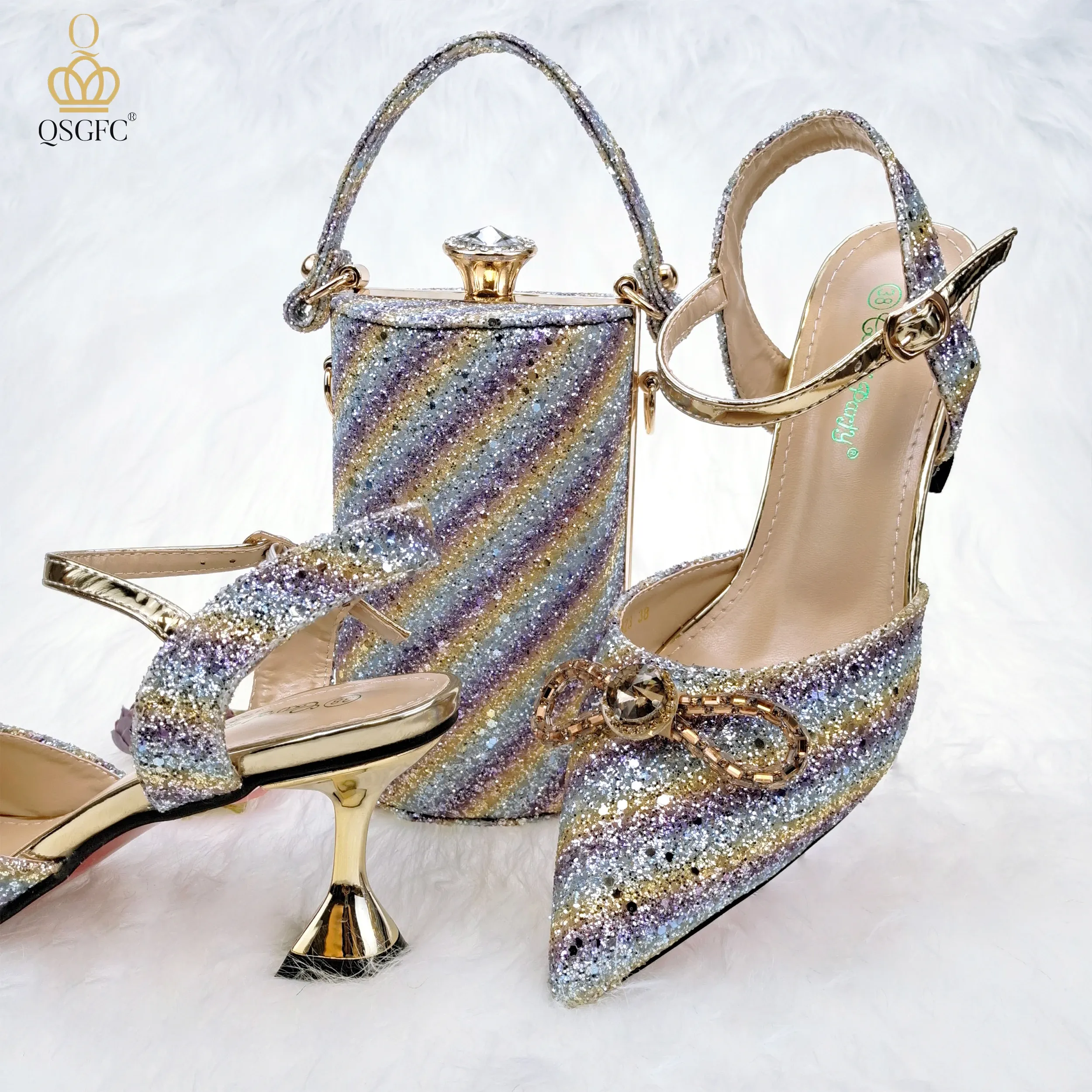 Slippers QSGFC 2022 Dernières paillettes colorées et bacs de diamant Butterfly Design Chaussures et sacs pour femmes Set Violet Couleur
