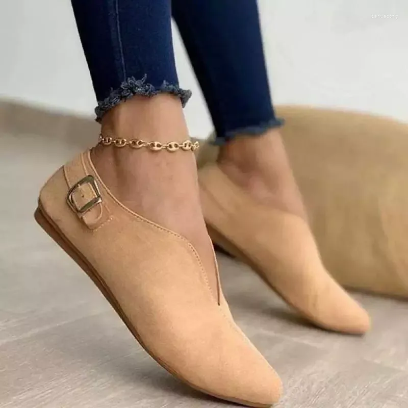 Chaussures décontractées Femmes Locs rétro Retro pointu à orteil en daim appartement 2024 Slip d'été sur les femmes Zapatos Mujer plus taille 35-43