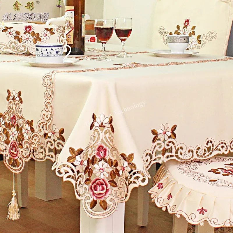 Obrus ​​do stolika Europa Ogród Elegancka haftowa tkanina do jadalni kwiat Krzesło Peony Cover Dekoracja ślubna Pył 240322