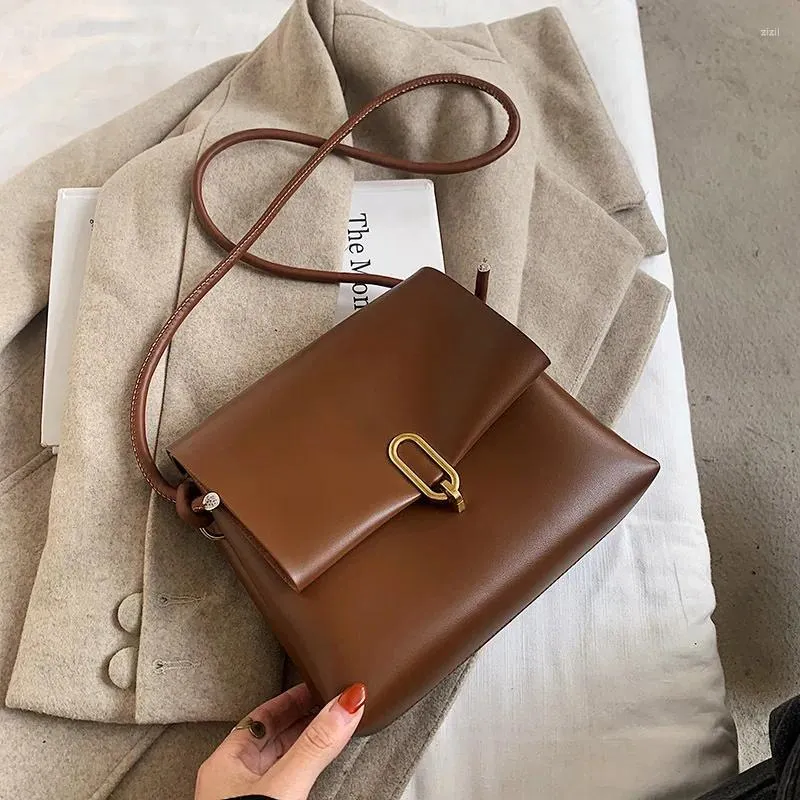 DrawString Pu Square Shoulder Bags Kvinnor Handväskor Trendiga mode Ins Crossbody Flap Bag Work Handväska för Women Office