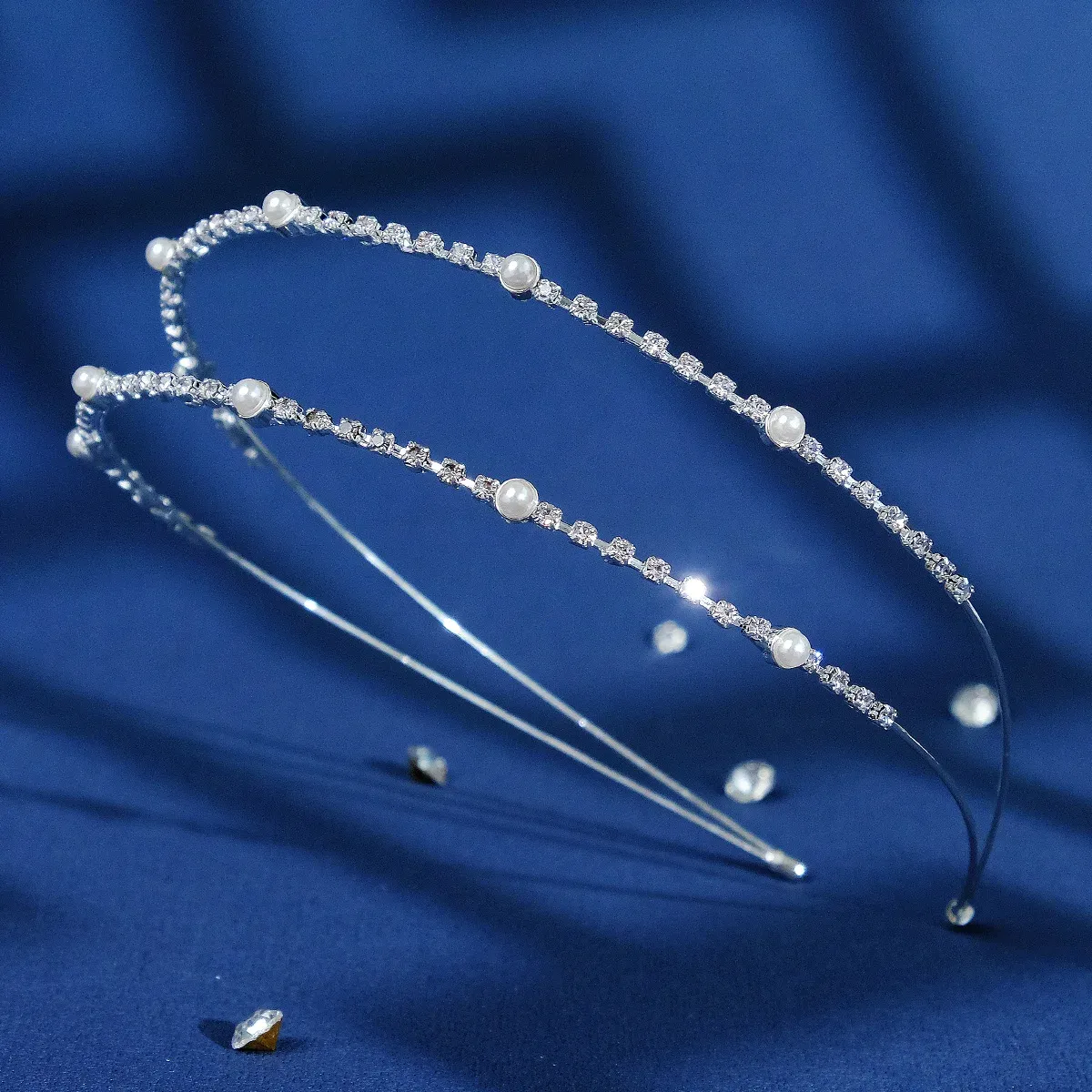 Star Pearl Rhinestone Headband WLLHYF 2 Pieces Star Headbands for Women Girls Star  main image 2