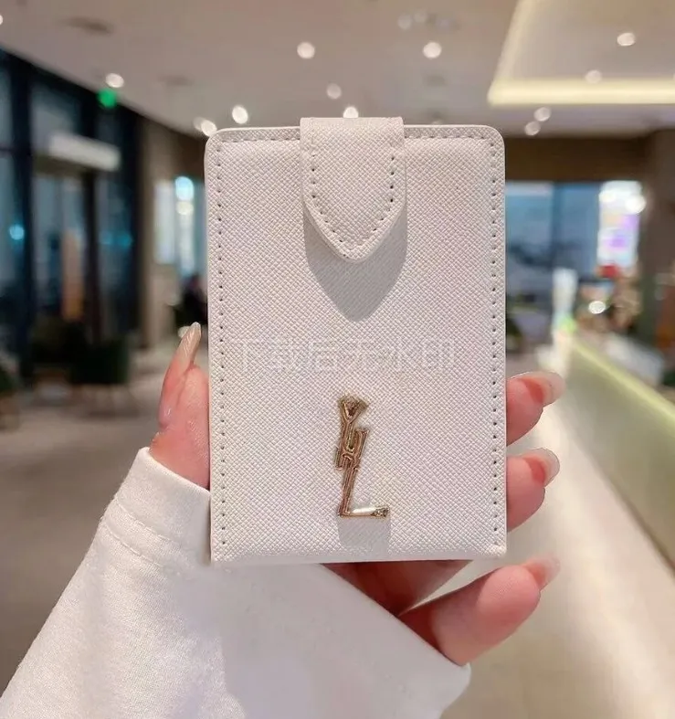 2024 Fashion Fashion Women's Multi coureered Card Sacigner Logo Women's Logo Y portefeuille grande capacité Sac de permis de conduire de la bouche supérieure et inférieure pour hommes