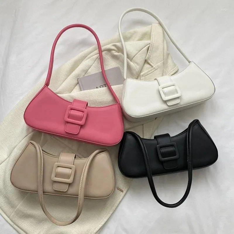 Totes Fashion Sendage des femmes solides Sac en cuir artificiel Sacs Underarms Sacs Mes à main pour les dames pour les produits utilisés quotidiennement et cadeau