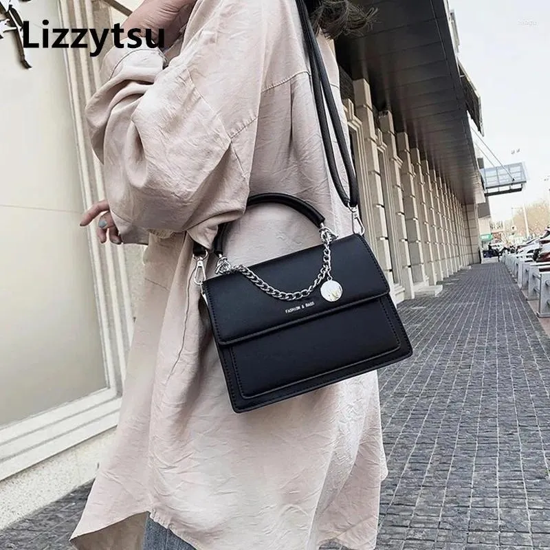 Sacs à bandouliers Lizzytsu Villument PU Femmes Crossbody Sac avec chaîne Elegant Vintage Party Sacs à main coréen Streetwear décontracté Message