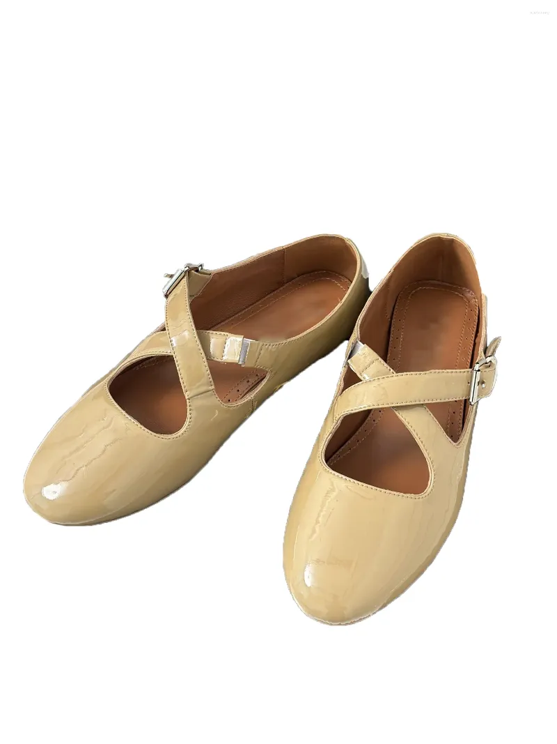 Lässige Schuhe drei Farben Ballet Mode Retro Atmosphäre bequem vielseitig 2024 Frühjahr 0119