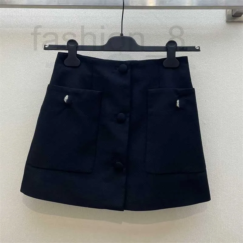 Skirts Designer 2024 early spring new black temperament reduces age and slims down, diamond buckle half skirt single breasted A-line skirt for women 9LY4