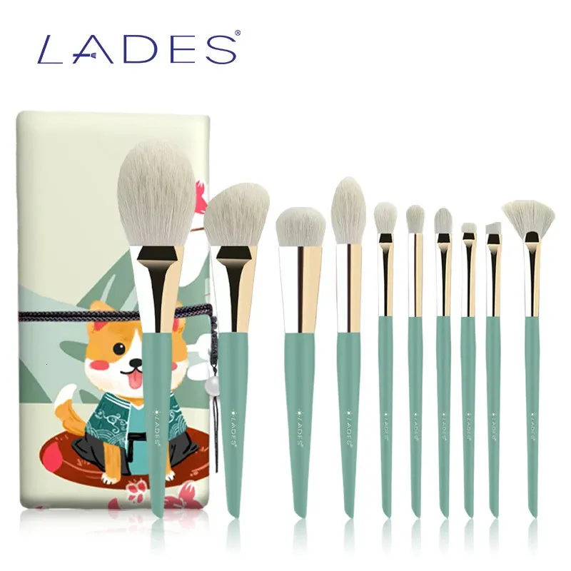 LADES Green Makeup Brushes مجموعة محترفة 10pcs Foundation Powder Contour Eyeshadow Make Up Brush Beauty Tools 240403