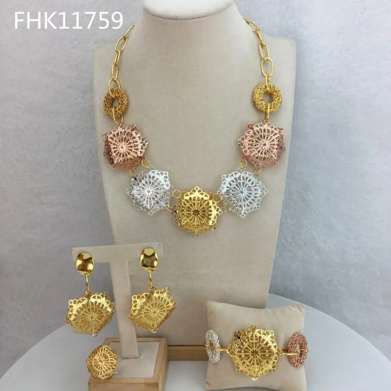 Halskette-Ohrringe-Set Yuminglai, leichtes Blumen-Jewley, 18 Karat Dubai, drei Töne für Damen FHK11759