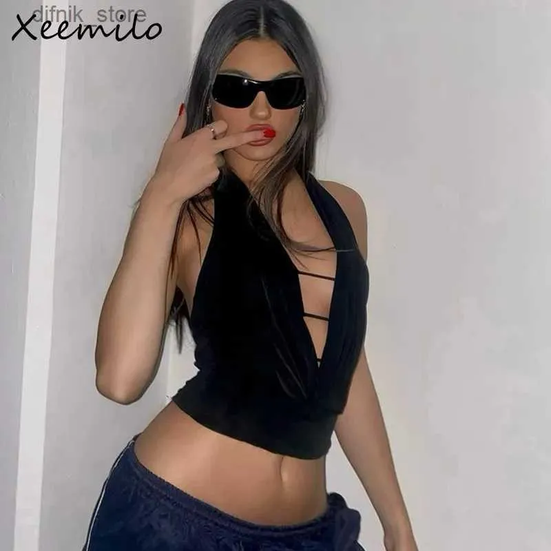 Tanks pour femmes Camis Xeemilo Sexy Deep V-Neck Halter Halter Y2K Sans manches creux out Women Crop Tops 2022 Summer Grunge Bandage Night Clubwear Camis Y240403