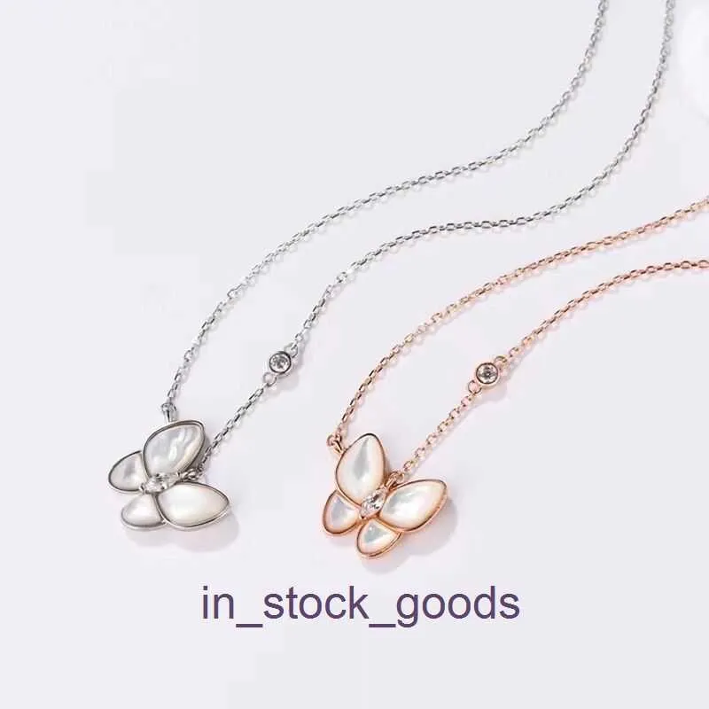 Collier de créateur haut de gamme Vanclef S925 Collier Butterfly blanc en argent pur Silver Girl Rose Gold Simple Collaire polyvalent chaîne Fée Original 1TO1 avec logo réel