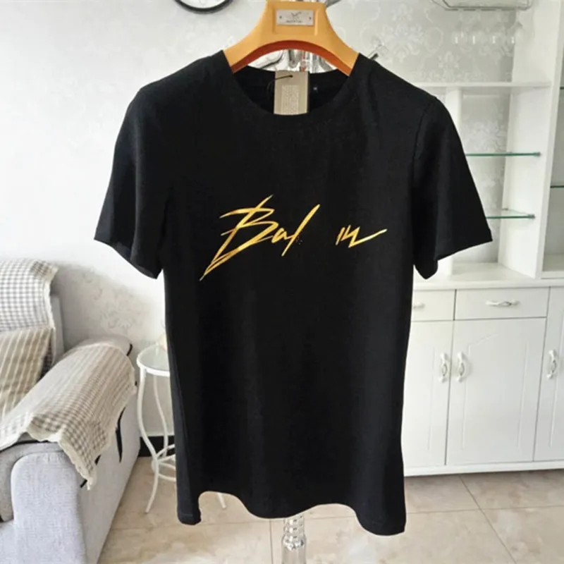 Yeni T Shirt Tasarımcı Tshirt Lüks Erkek T-Shirt Siyah Beyaz Renk Harfleri Saf Pamuk Zayıflama Nefes Alma Anti-Pillingshort Sleve Erkekler Kadınlar Moda Leisure#918
