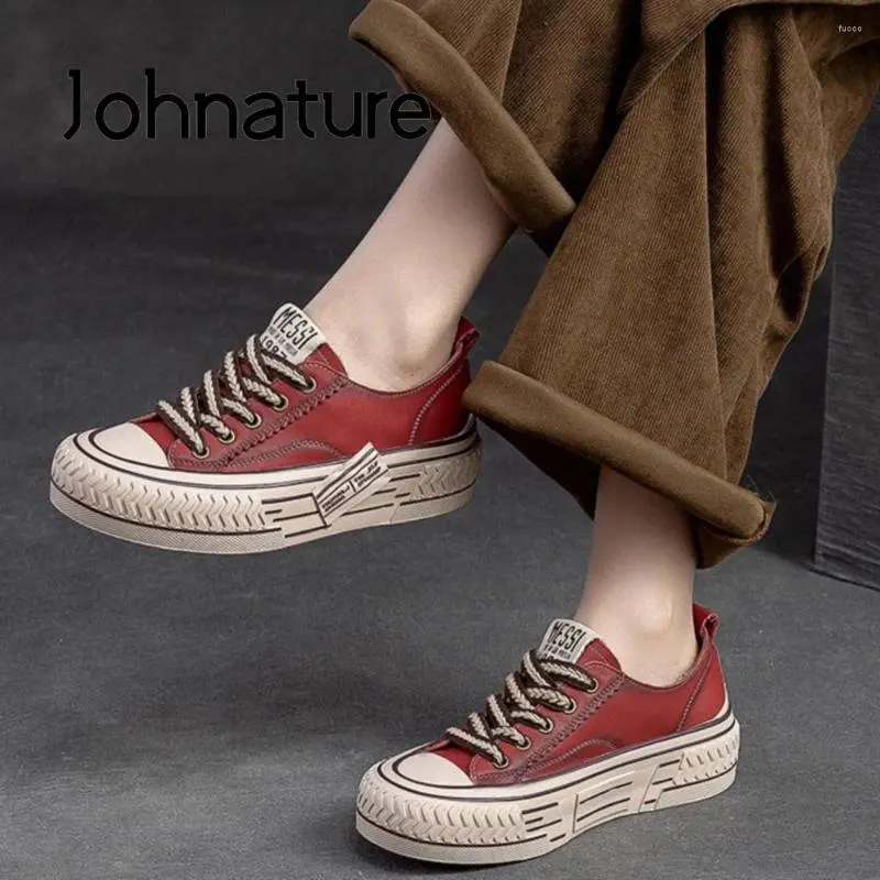 Chaussures décontractées Johnature 2024 Printemps Généralités en cuir Générations Lace-Up Couture plate Fabriquée à la main
