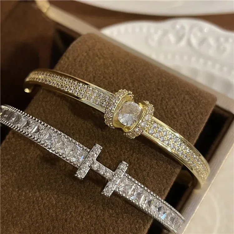 Bracelet Highend Bracelet Bracelet Highend Bracelet Bracelet en diamant à la mode