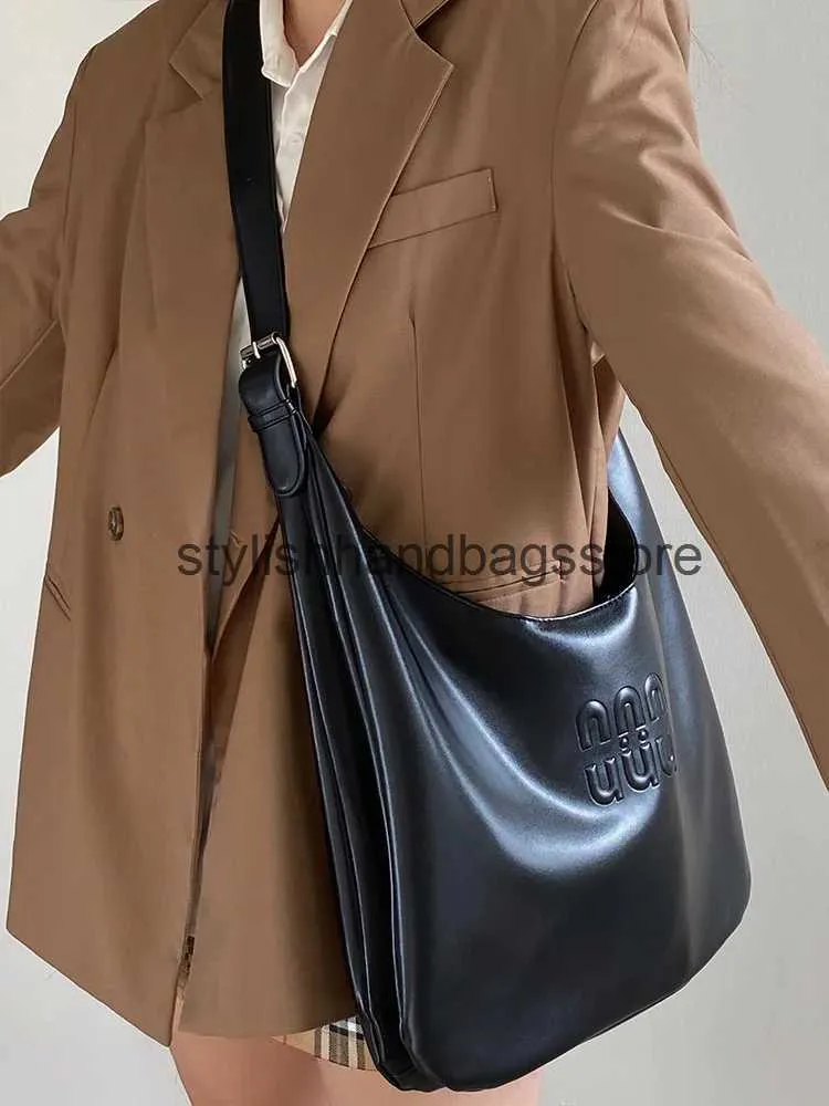 Cross Body Fasion Designer luksusowa torba komunikatorska odpowiednia dla kobiet wysokiej jakości miękka płaszcz kwaśny piwo pojemność damska torebka H240409