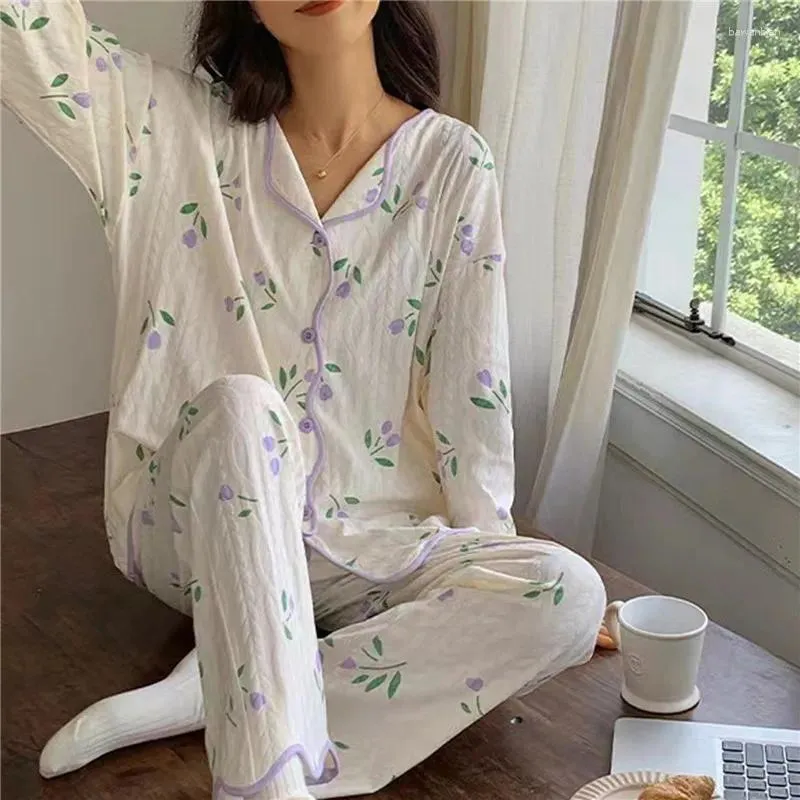 Thuiskleding 2024 Zoete pyjama's voor vrouwen Slaapkleding Spring Lange Mouw Cardigan Koreaanse modedeksten Kawaii Print Pijamaas Sets
