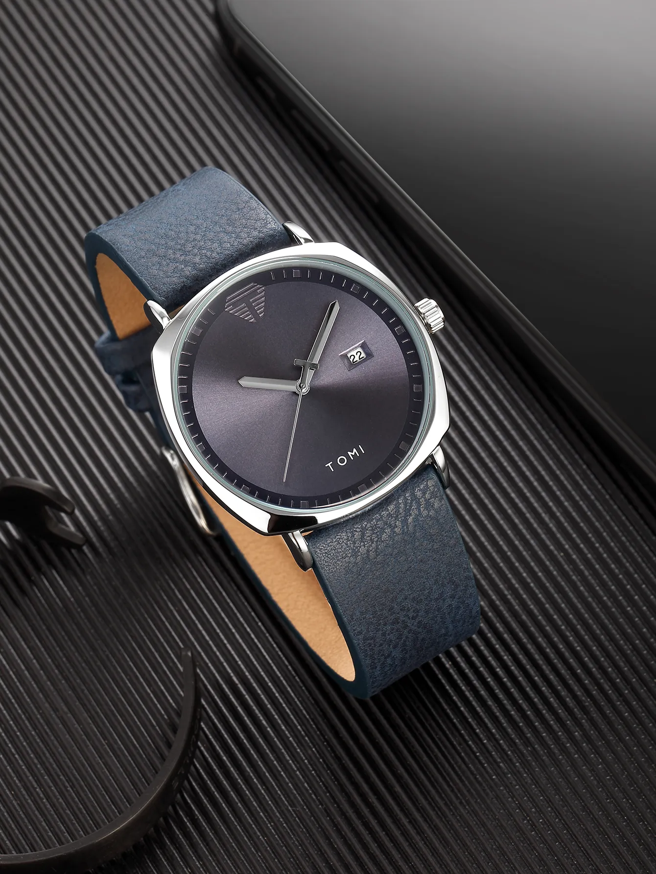 Men's Sports Wrist Watch Minimalist Leather Band Quartz Clock For Men ...