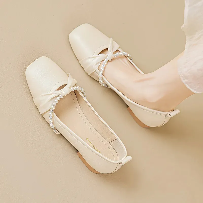 2023 lente en herfst dames lage hakken Koreaanse stijl parel ketting feest werk dragen Mary Jane Flats dames casual boot schoenen 240329